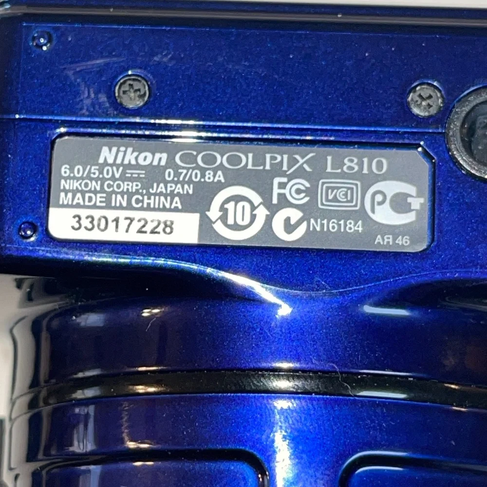 Nikon COOLPIX L810 Digital Camera Blue 16.1 MP + 16 GB SD Card Tested Box Cord